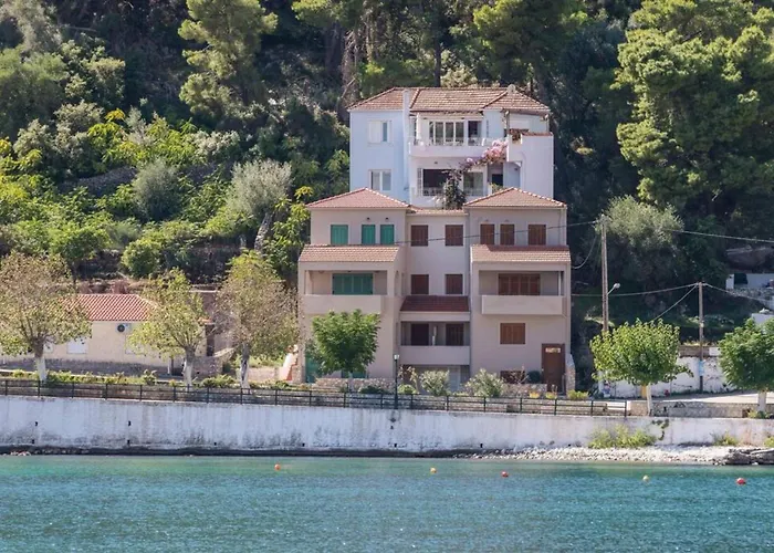 Seaside 2br
