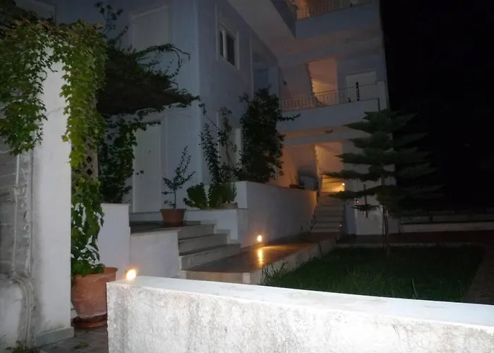 Seaside 2br *