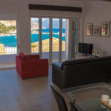 Seaside 2br * Айя-Евфимия