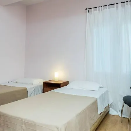 Seaside 2br アパート Agia Efimia